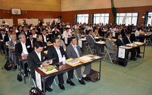 奄振法延長・拡充に総力―天城町で群島議員大会