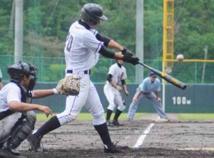 大島地区高校野球初日