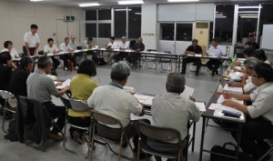 世界自然遺産登録に向けた課題について話し合った徳之島作業部会＝２９日、徳之島町