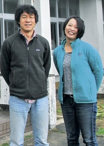 ＮＰＯ法人理事長の渡邉剛博士と、研究所所長の山崎敦子研究員（左から）