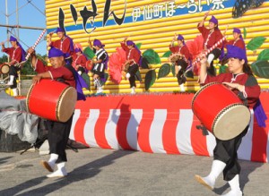 多彩なステージで盛り上がったほーらい祭＝３１日、伊仙町