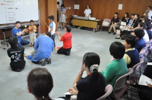 小学部の体験学習があった特別支援教育合同研修会＝３日、天城町