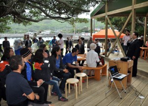 ■喜界島サンゴ研究所の研究・展示棟が完成(式典)写真 丸山