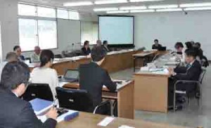 分野別方針についても意見交換した第３回会合＝２２日、奄美市役所