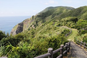 多くの戦跡が残り、美しい眺望でも知られる安脚場戦跡公園