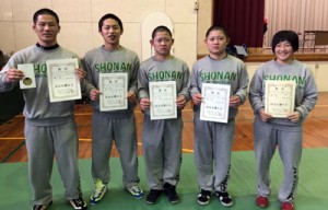高校九州選手権で上位入賞した奄美出身選手（左から）西田、松田、常潤、常颯、豊田