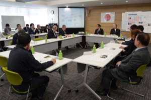 「まちカフェの日」について協議した推進会議＝２７日、奄美市役所