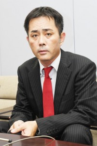 参院選鹿児島選挙区への立候補を正式表明した奥山雅貴氏＝２０日、鹿児島市の県庁