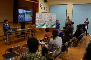  住民も参加して行われた野良猫調査の報告会＝１７日、奄美市名瀬大熊町