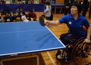 観客を沸かせた盧さんの鋭いショット