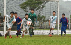 中止が決まった南海日日旗争奪中学サッカー大会（写真は昨年大会）  