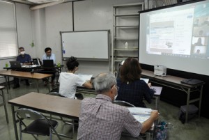 「ＦＡＡＶＯ奄美群島」の開設を機に開催されたクラウドファンディング勉強会＝２０日、奄美市名瀬