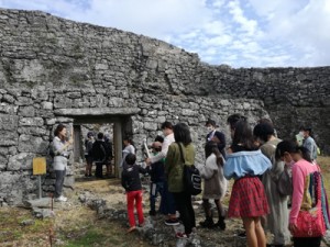 英・中国語でおもてなし　公民館講座のガイド実習　和泊町