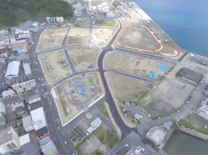 市道整備が進む名瀬港本港地区のマリンタウン地区＝２月２４日、奄美市名瀬（同市提供） 