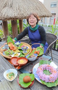 「食の背景にある物語も伝えていきたい」と語る恵上さん＝１２日、奄美市名瀬
